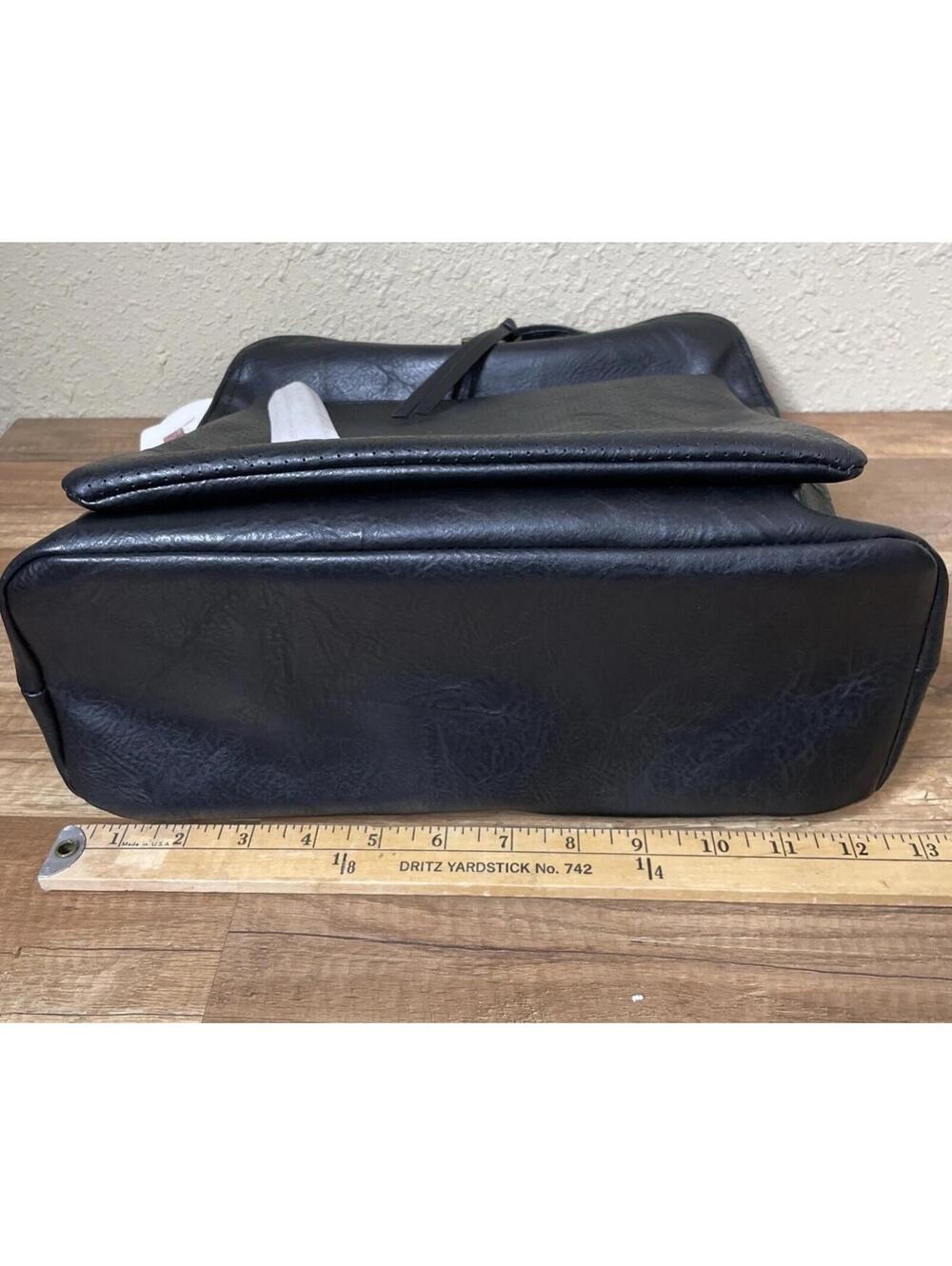 Vegan Leather Women’s Backpack Purse - Stylish Convertible Travel Bag NEW - Picture 4 of 15